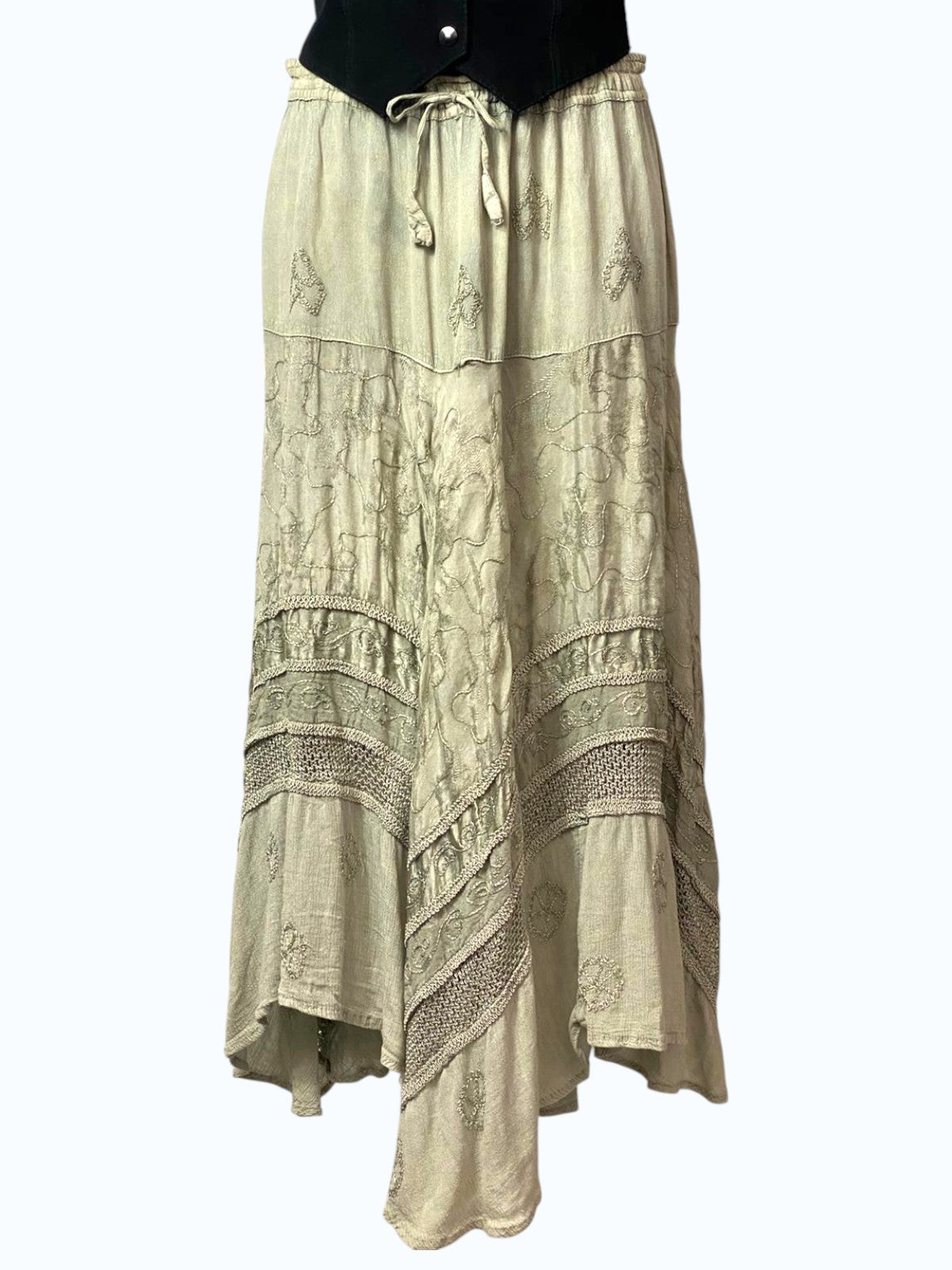 gonna boho ricamata