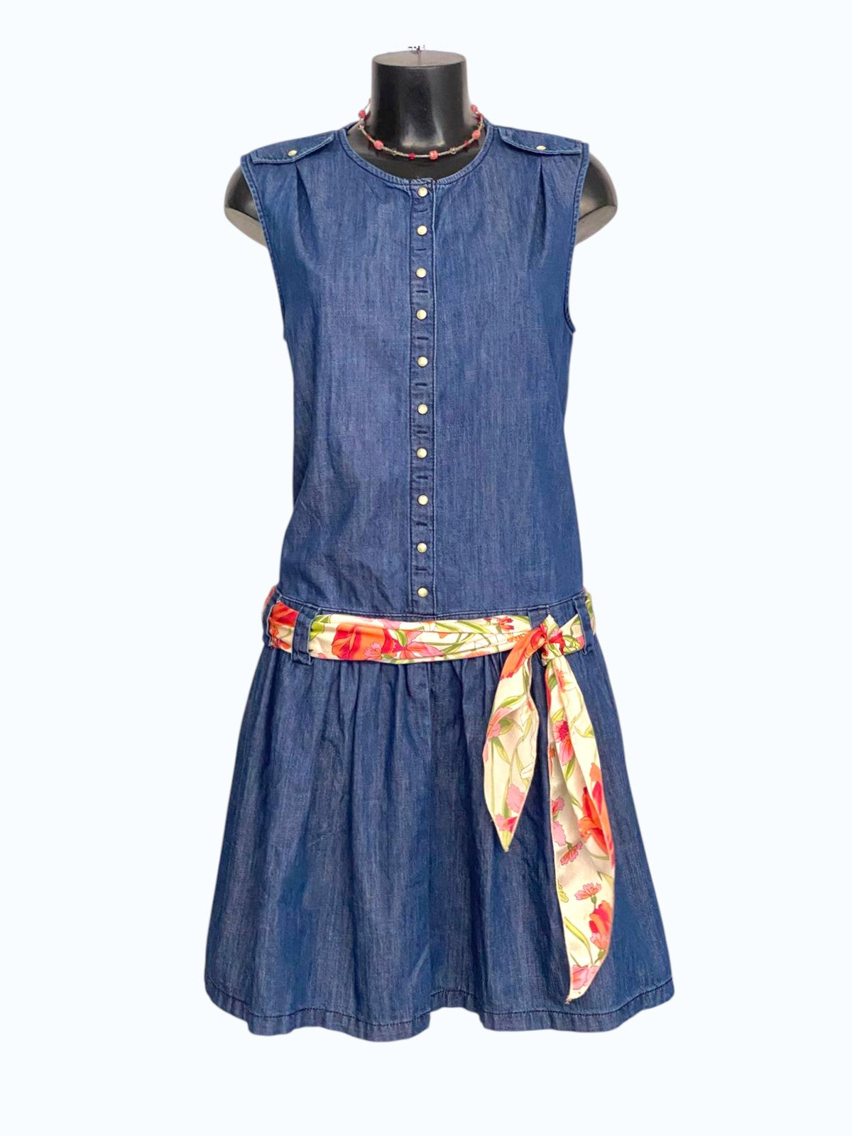 vestito sopra il ginocchio di jeans