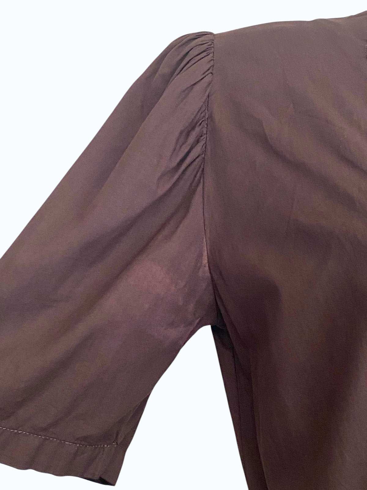 Vestito marrone con bottoncini lungo